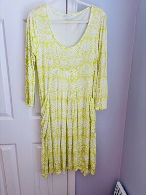 Lulu-B Light Yellow Patterned Scoop Neck Long Sleeve Dress